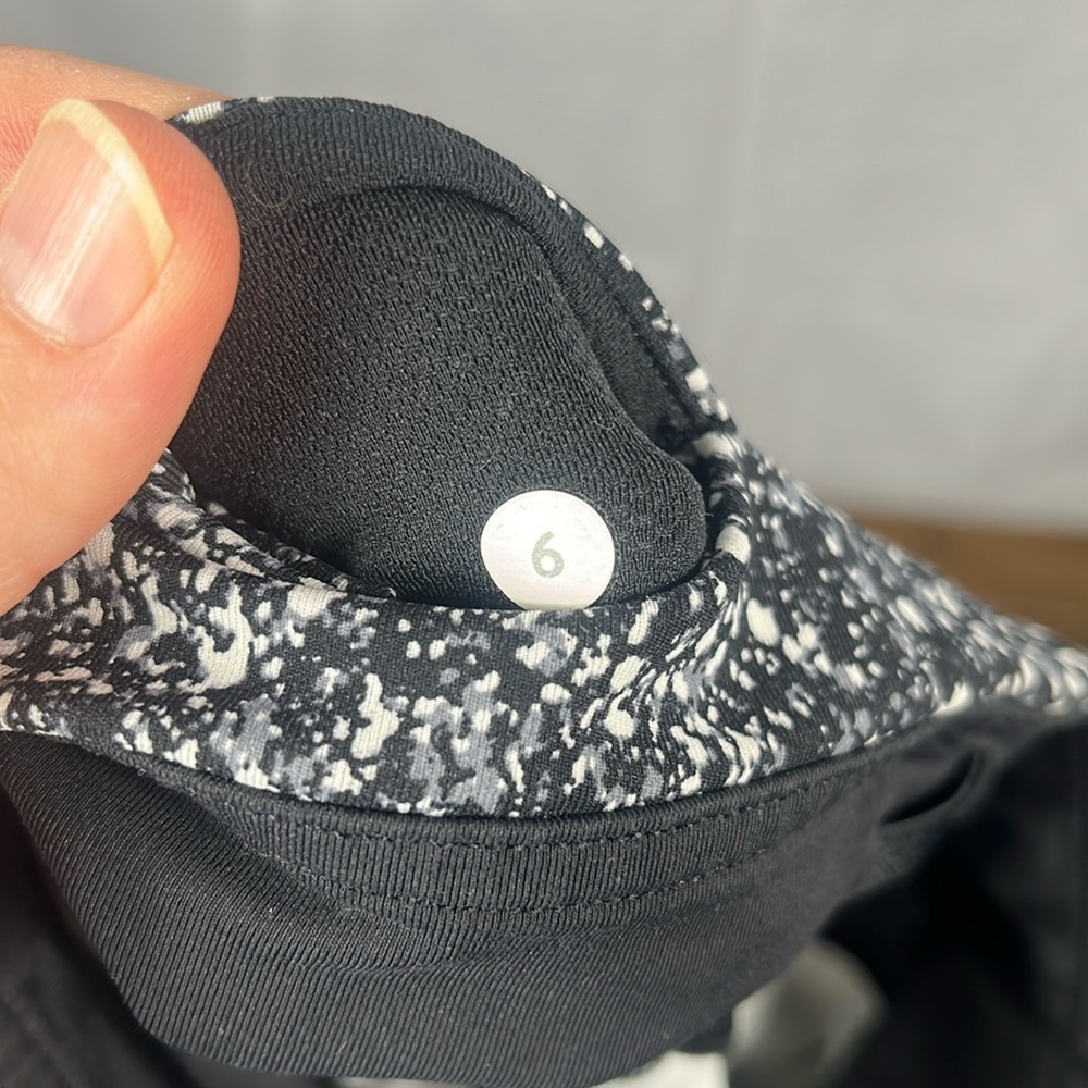 Lululemon Pace Rival Crop (Marathon) in Splatter White Black / Black. - Picture 11 of 12